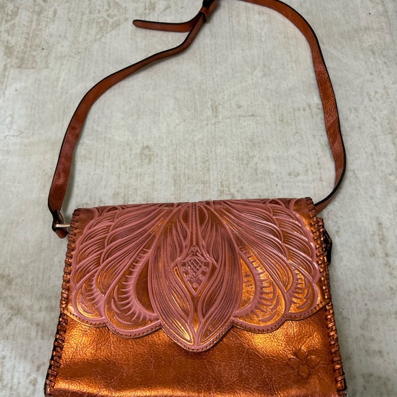 Patricia Nash Handbags - Patricia Nash Metallic Copper Crossbody with Pink Tooled Flap
